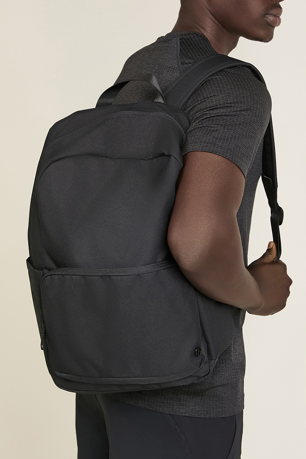 תמונת כל הלוק של Everywhere Backpack *Tech Canvas LULULEMON